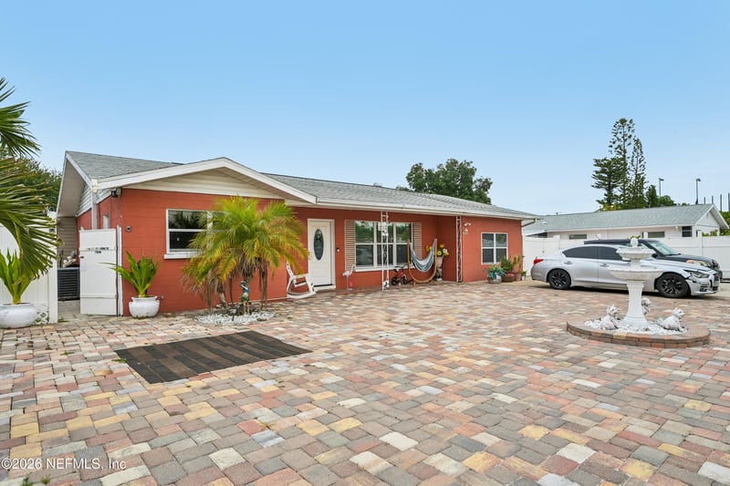 4310 82nd St, Bradenton, FL 34209