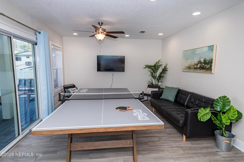 215-217 12th Ave, Jacksonville Beach, FL 32250