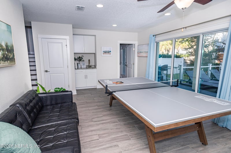 215-217 12th Ave, Jacksonville Beach, FL 32250