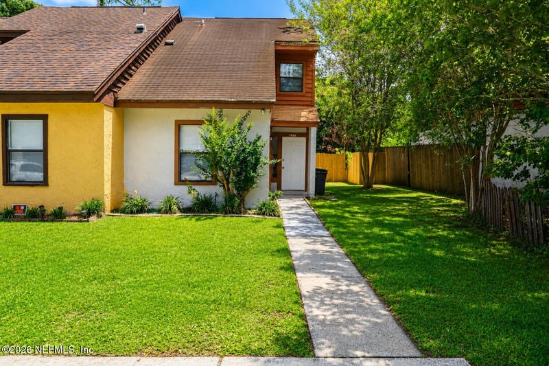 7668 Melissa Ct, Jacksonville, FL 32210