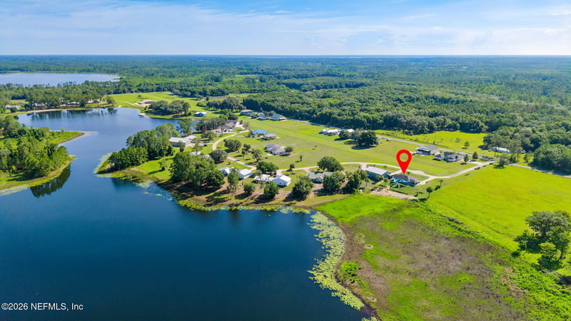 107 Eagles Nest Ln, Crescent City, FL 32112