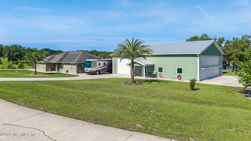 107 Eagles Nest Ln, Crescent City, FL 32112