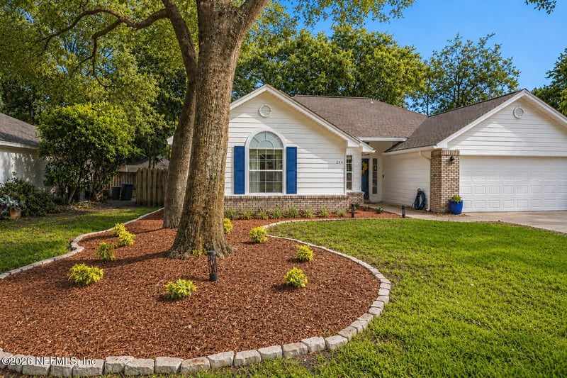 244 Clover Ct, St Johns, FL 32259
