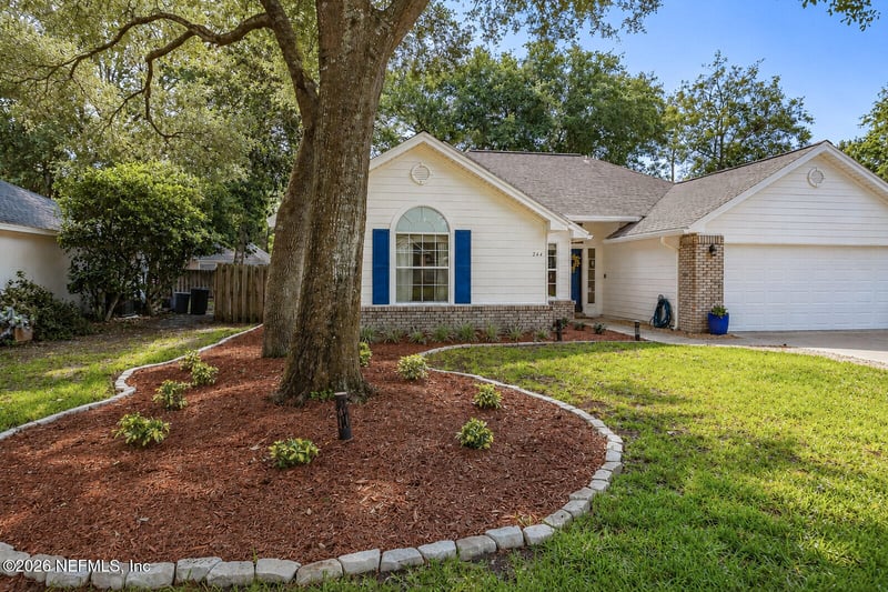 244 Clover Ct, St Johns, FL 32259