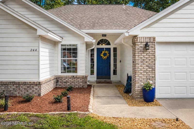 244 Clover Ct, St Johns, FL 32259