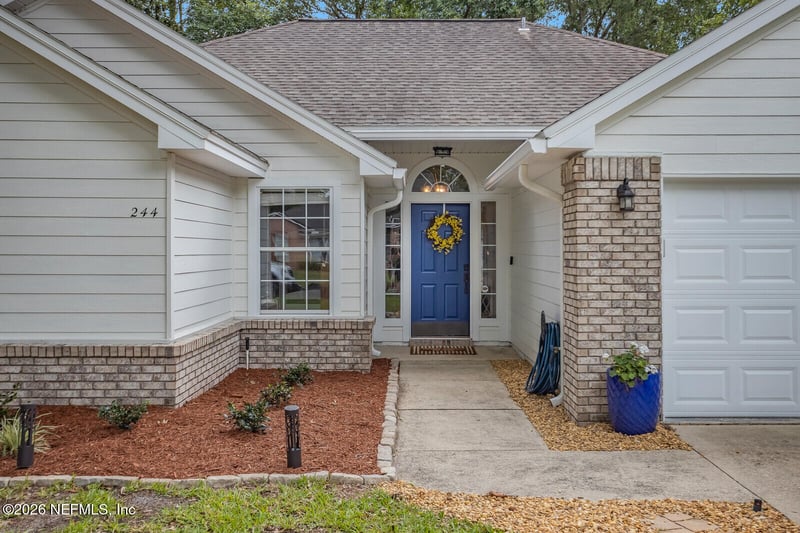 244 Clover Ct, St Johns, FL 32259