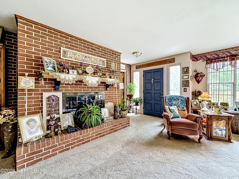 110 Patch St, Interlachen, FL 32148