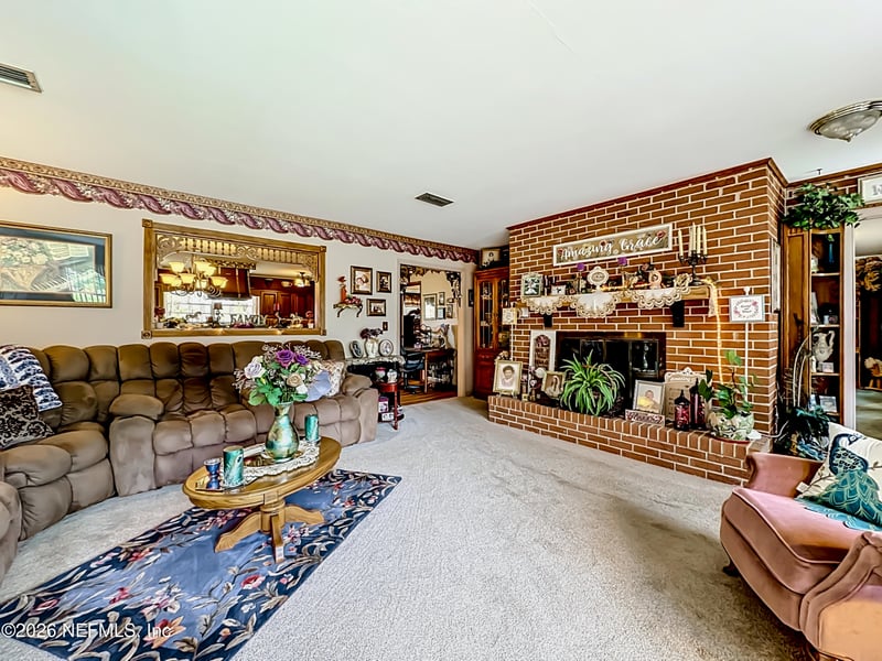 110 Patch St, Interlachen, FL 32148