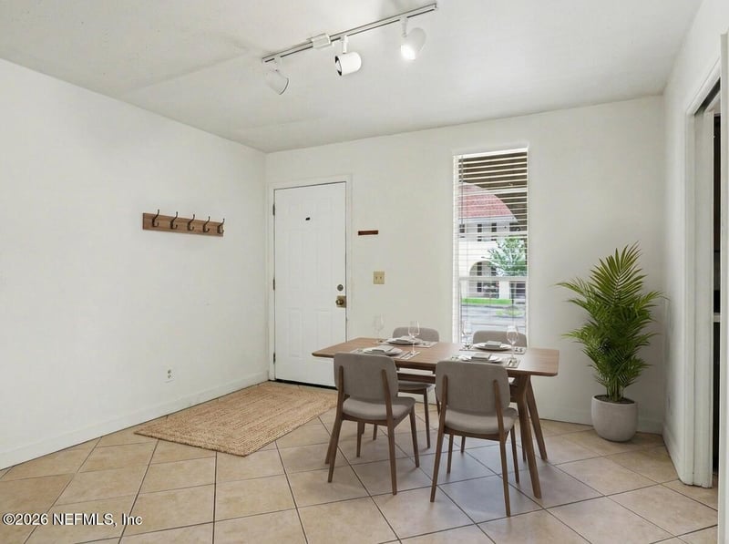 1557 El Prado Rd #1, Jacksonville, FL 32216