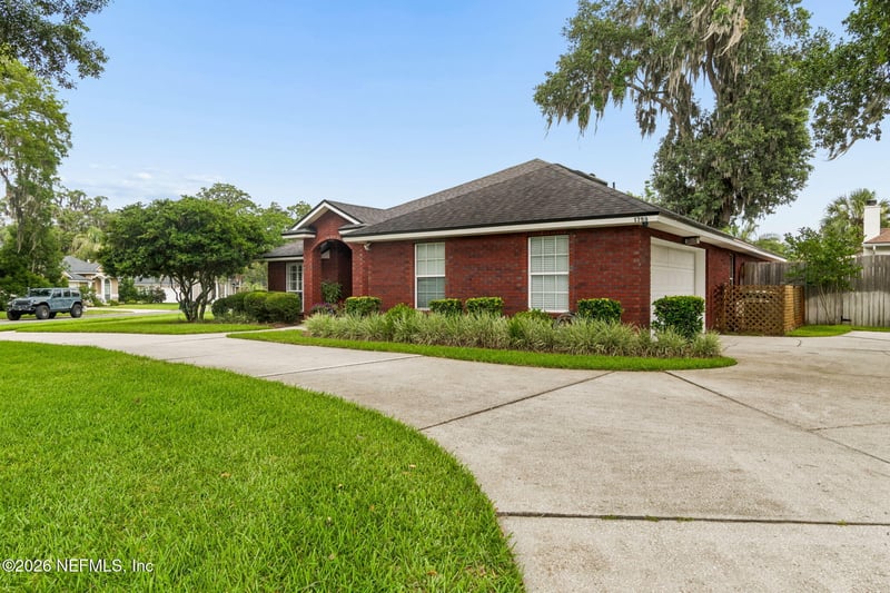 1753 Rising Oaks Dr, Jacksonville, FL 32223