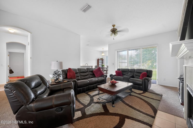 3697 Mindy Ashley Ln, Jacksonville, FL 32218