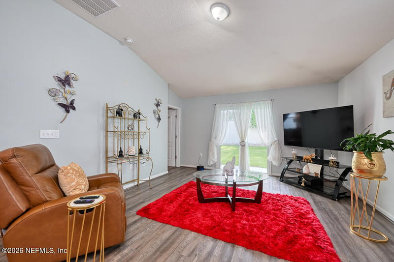 8316 Cape Fox Dr, Jacksonville, FL 32222
