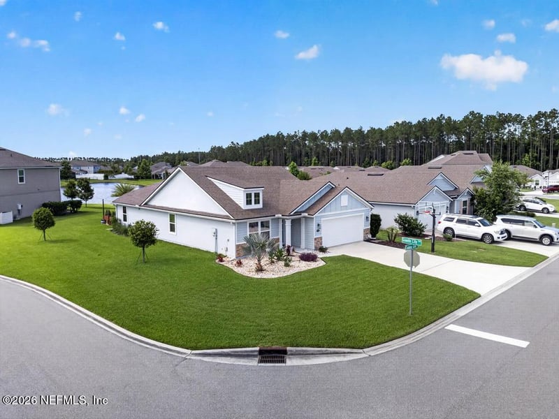 246 Codona Glen Dr, St Johns, FL 32259