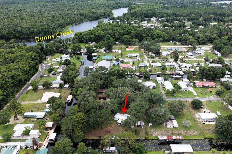 142 Waterside Ave, Satsuma, FL 32189