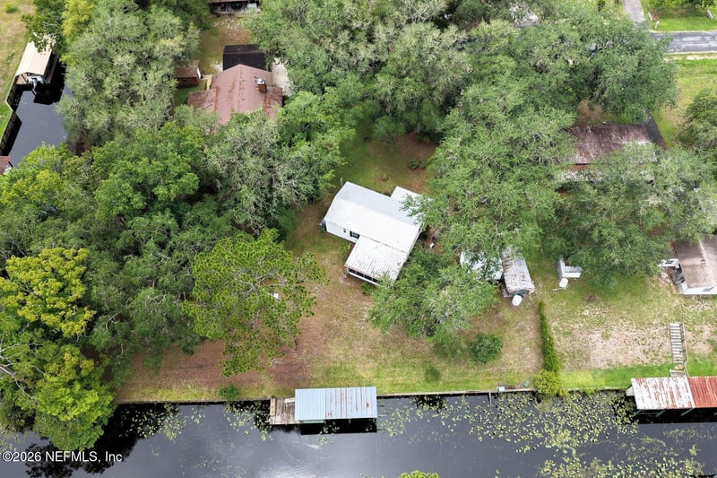 142 Waterside Ave, Satsuma, FL 32189