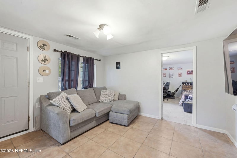 213 Lake Ln, Crescent City, FL 32112
