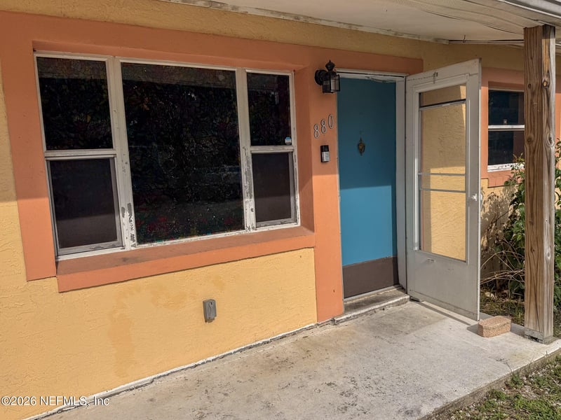 880 Emerald Dr, Mount Dora, FL 32757