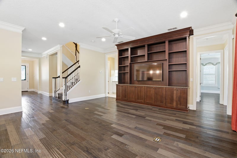 1363 Heritage Manor Dr, Jacksonville, FL 32207