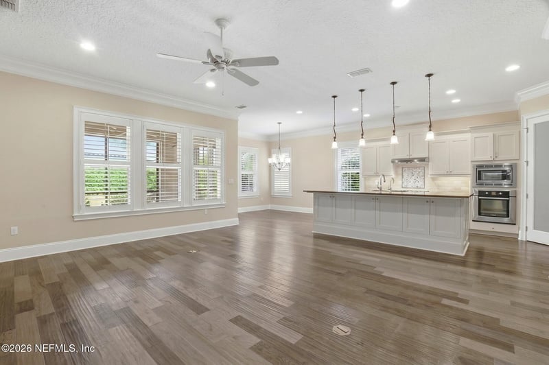 1363 Heritage Manor Dr, Jacksonville, FL 32207