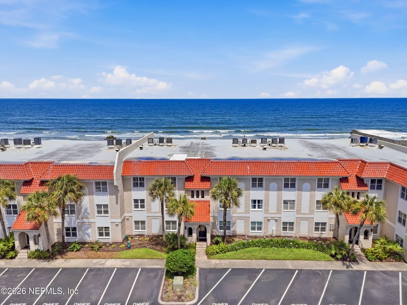 10 10th St #9B, Atlantic Beach, FL 32233