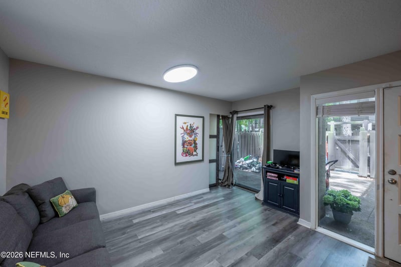 10458 Big Tree Cir, Jacksonville, FL 32257