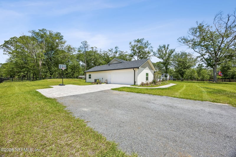 6141 Charlie Rowe Dr, Macclenny, FL 32063