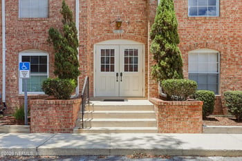 5201 Atlantic Blvd #225, Jacksonville, FL 32207
