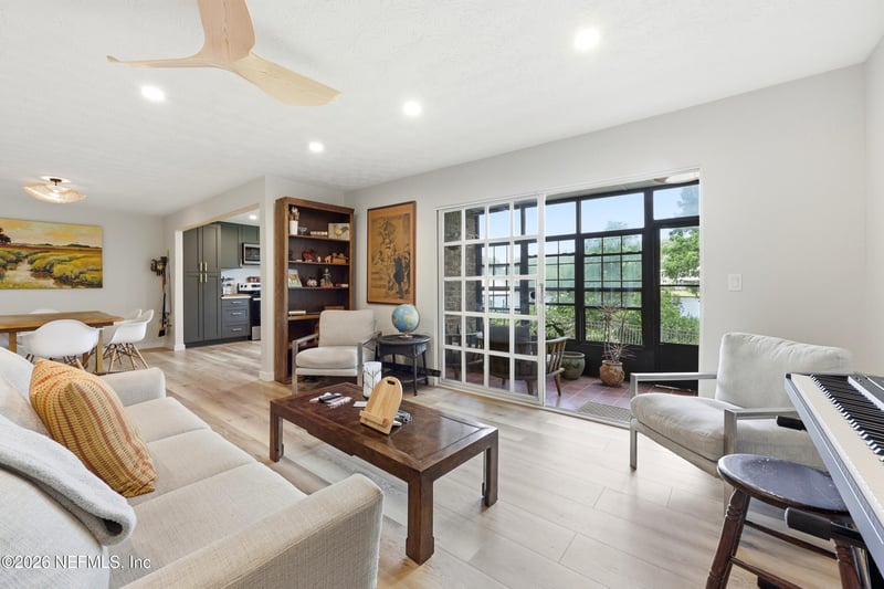 5201 Atlantic Blvd #225, Jacksonville, FL 32207