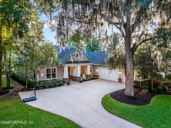 133 Holly Berry Ln, St Johns, FL 32259