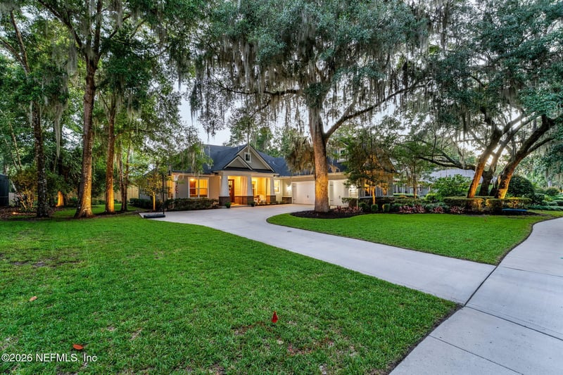 133 Holly Berry Ln, St Johns, FL 32259