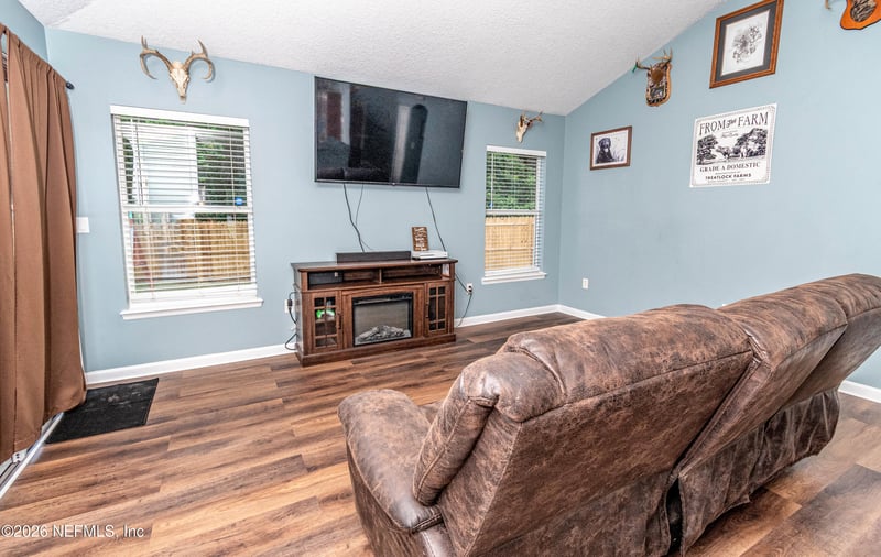 431 Thomas Ct, Macclenny, FL 32063