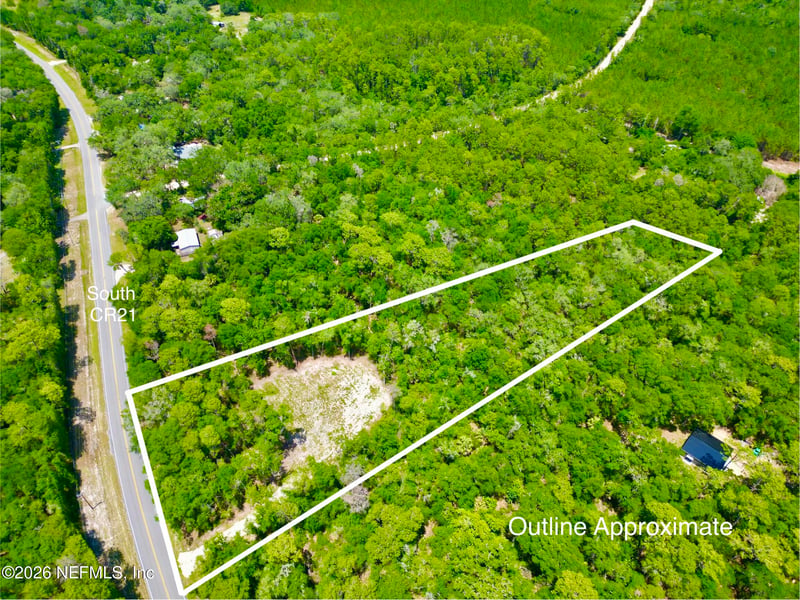 952 Co Rd 21, Hawthorne, FL 32640