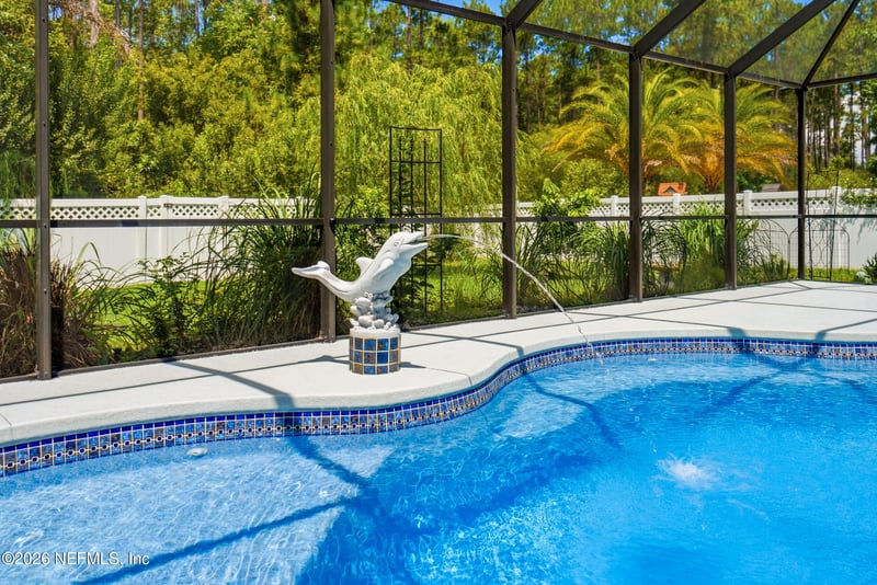 605 Fort William Dr, St Johns, FL 32259