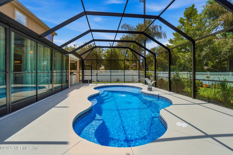 605 Fort William Dr, St Johns, FL 32259