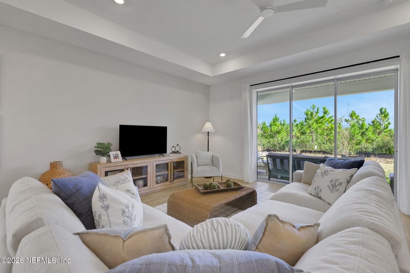 5 Bottlebrush Ln, Palm Coast, FL 32164