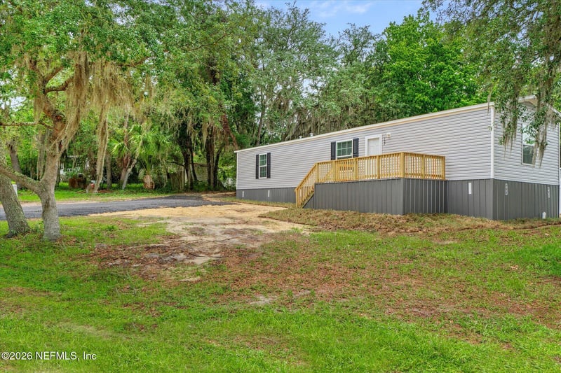 127 Riverside Trl, Satsuma, FL 32189