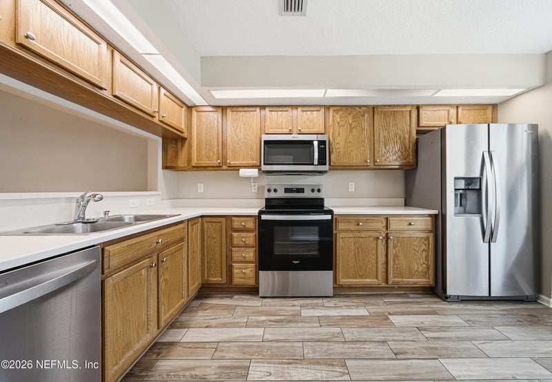 12016 Meadowview Dr, Jacksonville, FL 32225