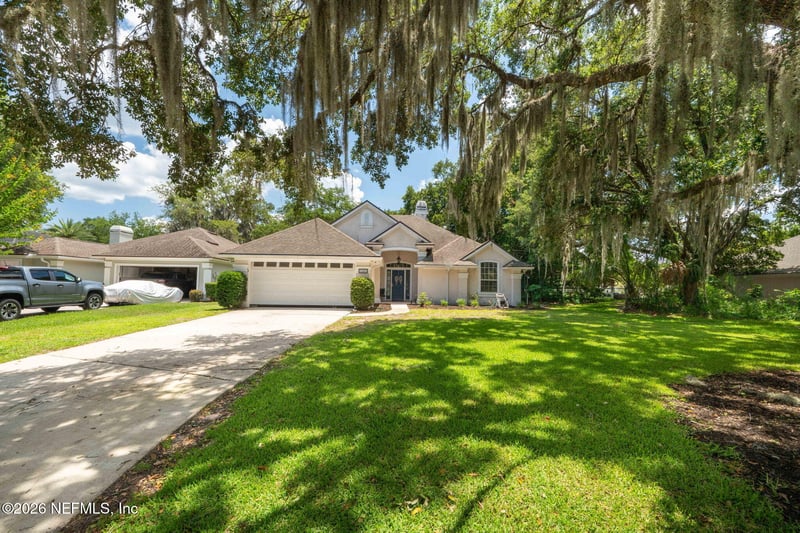 1581 Stonebriar Rd, Green Cove Springs, FL 32043