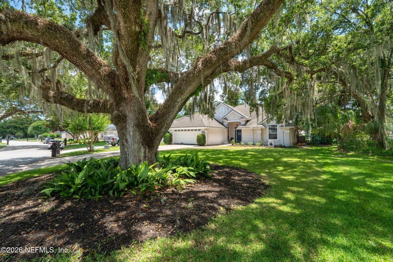 1581 Stonebriar Rd, Green Cove Springs, FL 32043