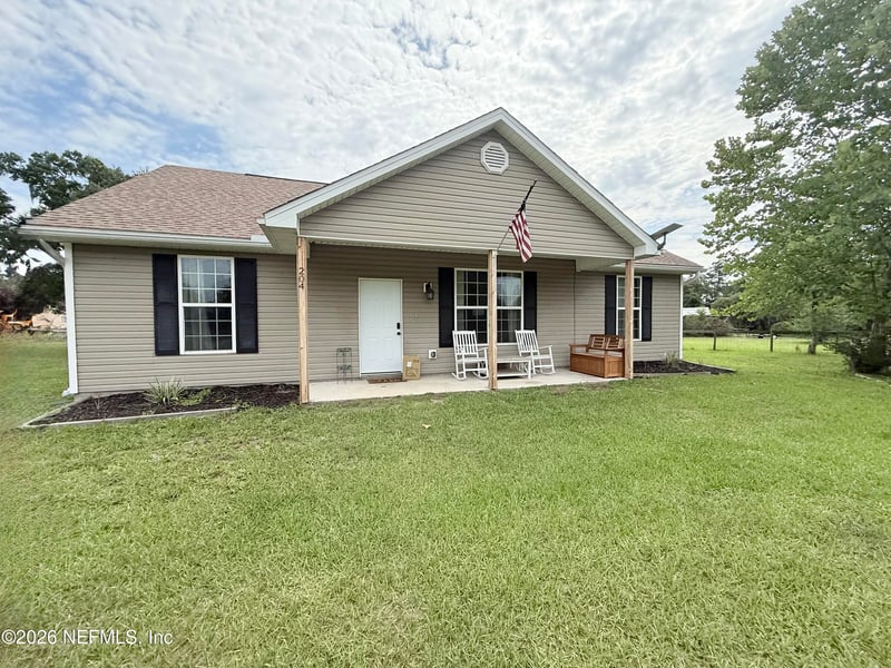 204 Comer Rd, Palatka, FL 32177