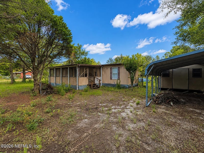 602 Junior Lake Dr, Interlachen, FL 32148