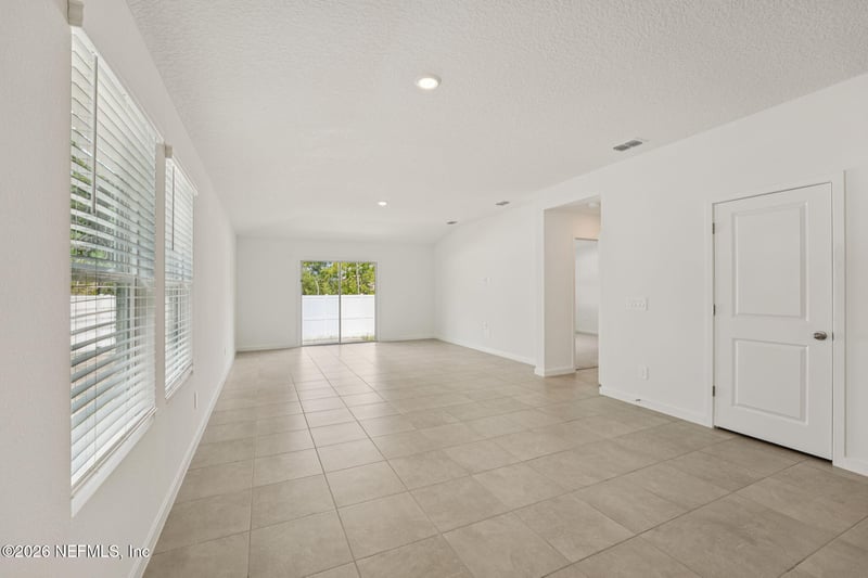 104 Wandering Creek Way, Palm Coast, FL 32164