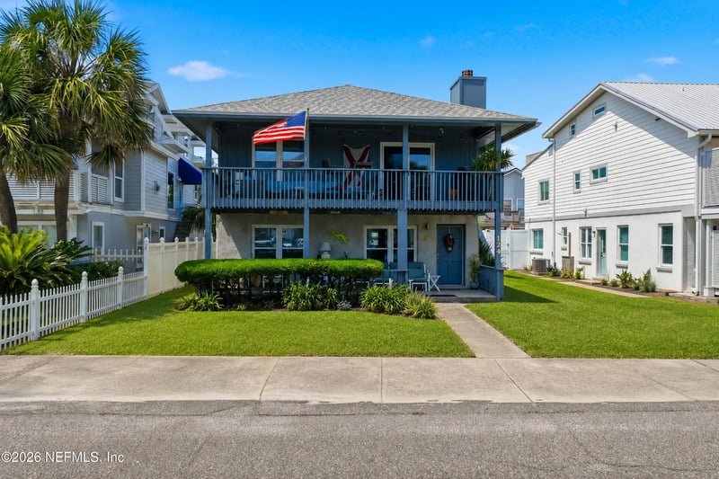 124126 Hopkins St, Neptune Beach, FL 32266