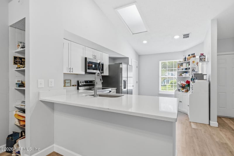 8049 Virgo St, Jacksonville, FL 32216