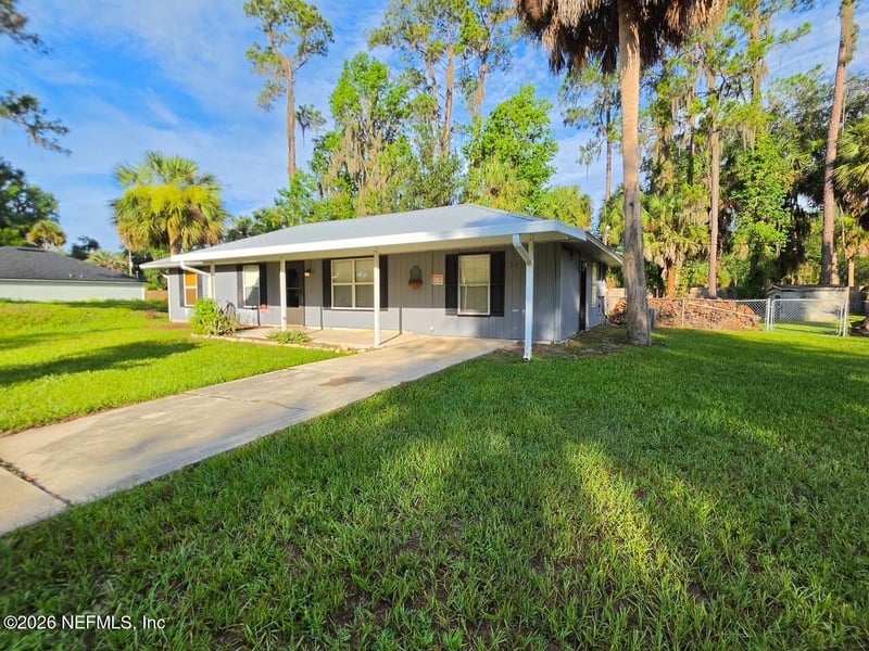 130 Roberts Blvd, Satsuma, FL 32189