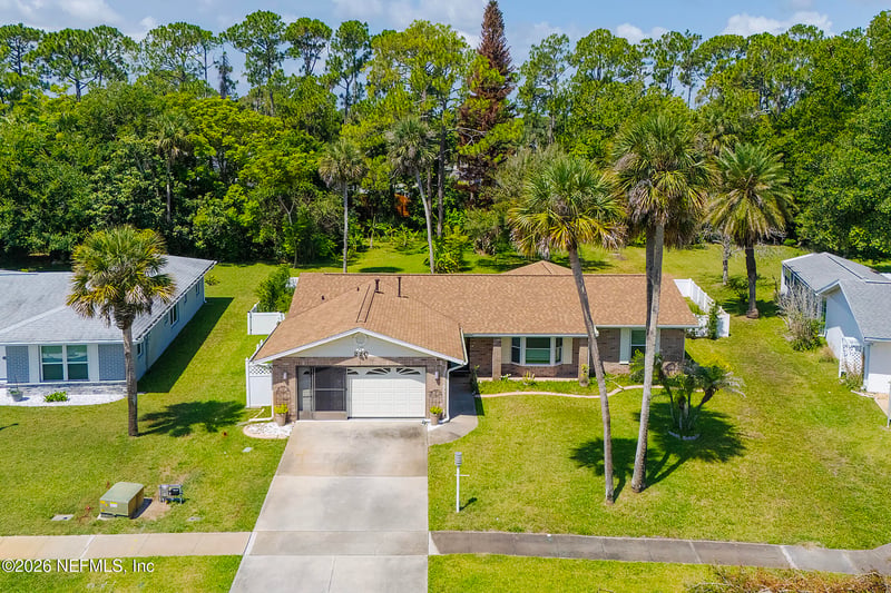 220 Yorktowne Dr, Daytona Beach, FL 32119