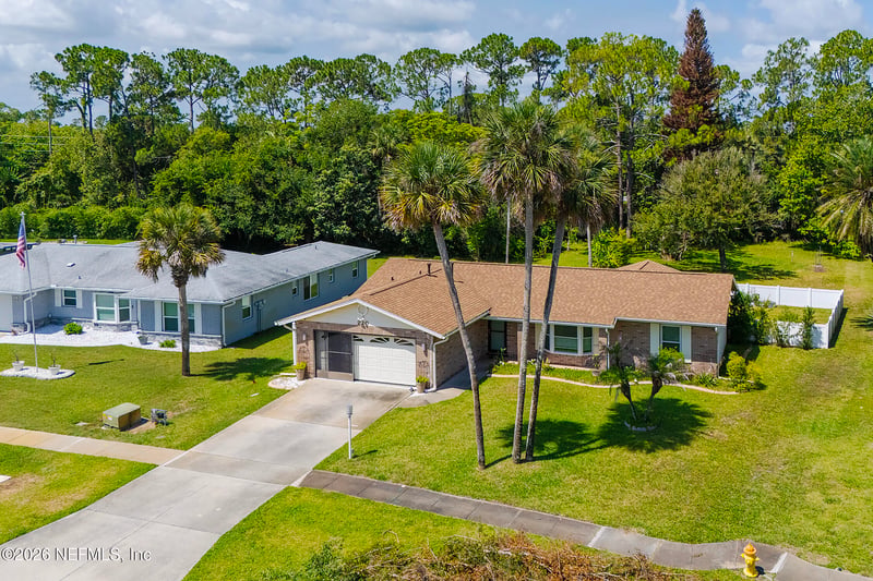220 Yorktowne Dr, Daytona Beach, FL 32119