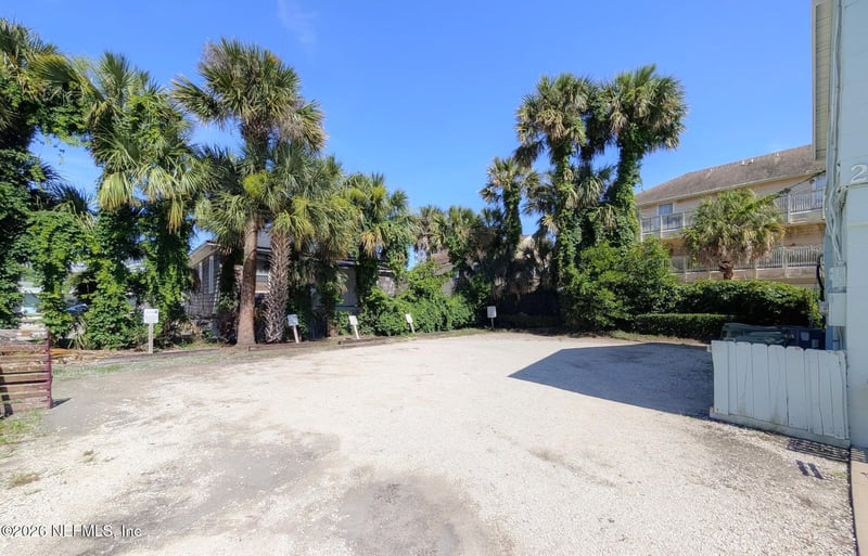 222 4th Ave, Jacksonville Beach, FL 32250