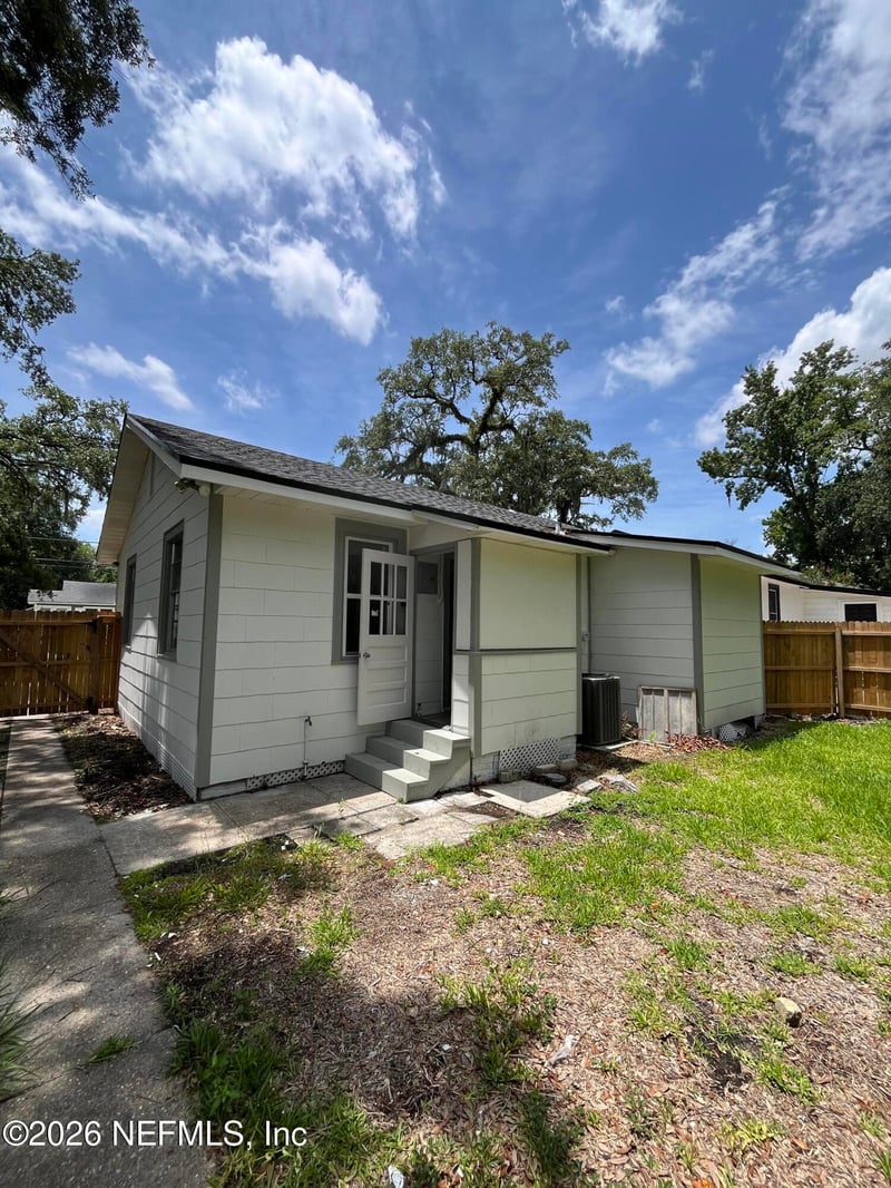 4051 Myra St, Jacksonville, FL 32205