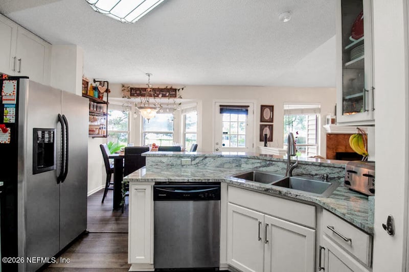 8331 Three Creeks Blvd, Jacksonville, FL 32220